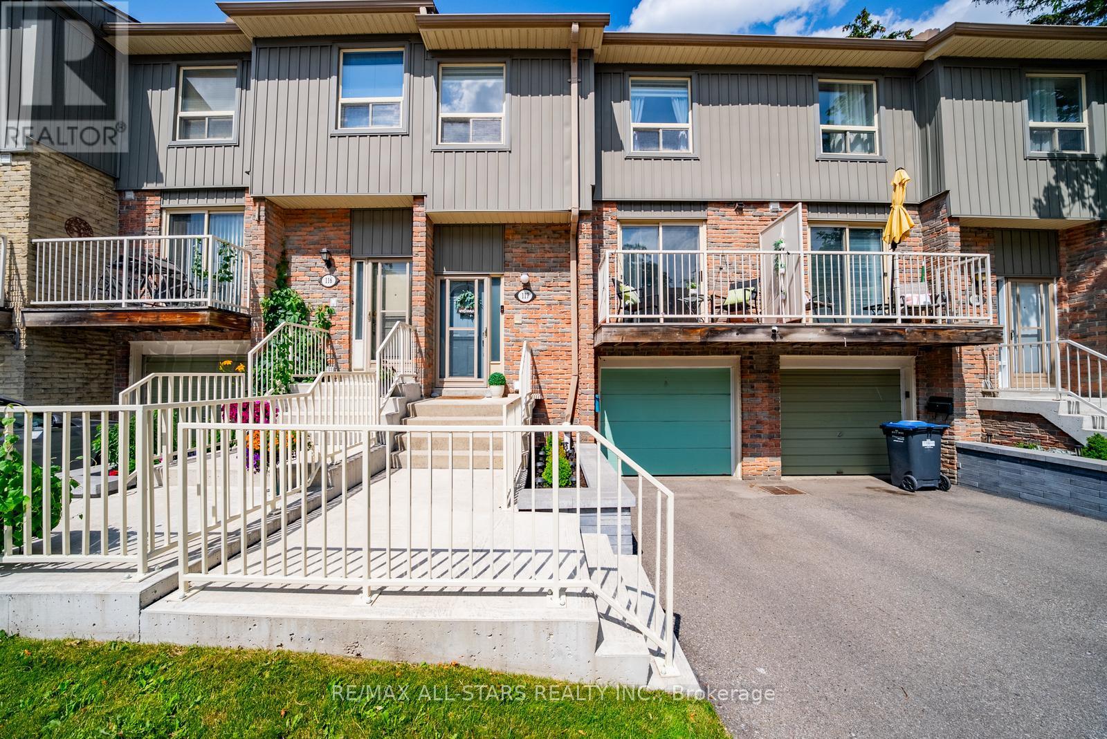 117 - 60 HANSON ROAD, Mississauga, Ontario