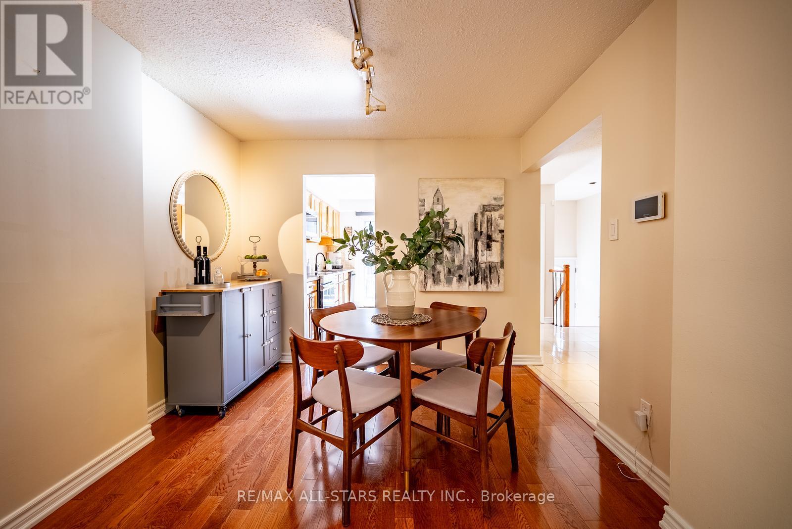 117 - 60 Hanson Road, Mississauga, Ontario  L5B 2P6 - Photo 14 - W13521304