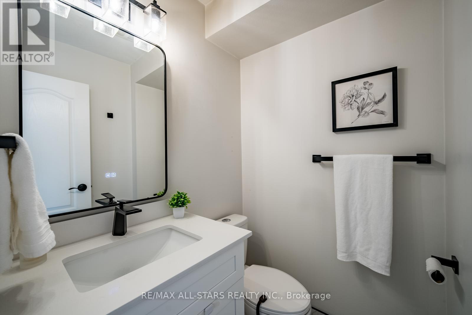 117 - 60 Hanson Road, Mississauga, Ontario  L5B 2P6 - Photo 19 - W13521304