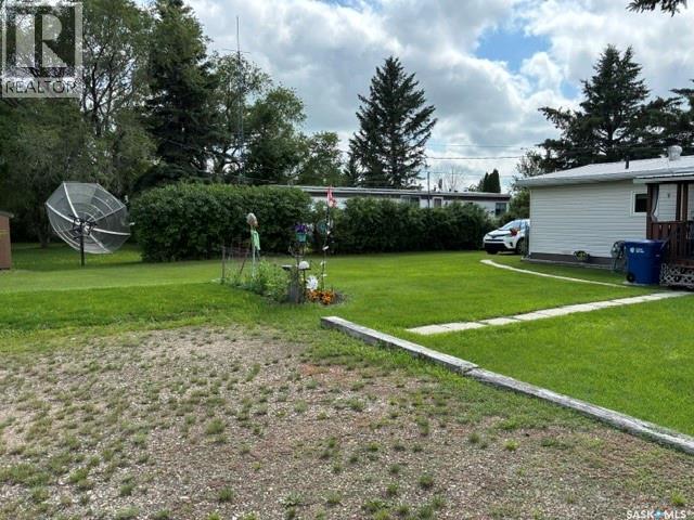 17 Lumsden Street, Manor, Saskatchewan  S0C 1R0 - Photo 11 - SK041460
