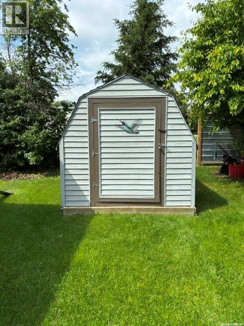 17 Lumsden Street, Manor, Saskatchewan  S0C 1R0 - Photo 7 - SK041460