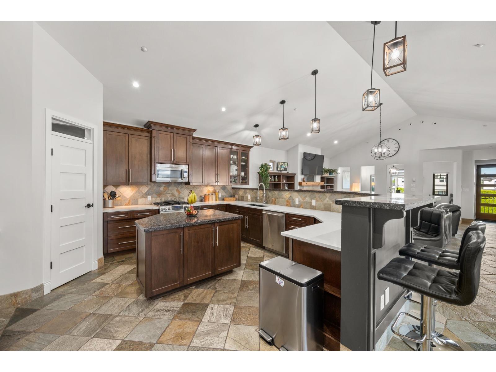 1247 Stayte Road, White Rock, British Columbia  V4B 4Z1 - Photo 5 - R3142020