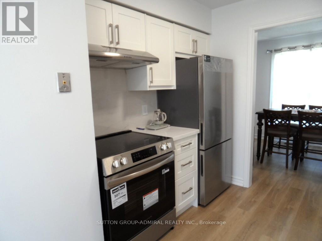 65 Delaney Crescent, Barrie, Ontario  L4N 7C4 - Photo 7 - S13516460