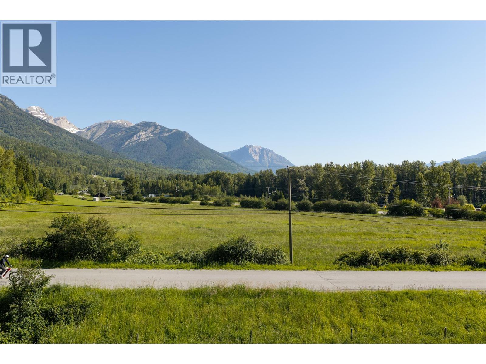Mt. Fernie Provincial Park Road Unit# A, Fernie, British Columbia  V0B 1M1 - Photo 15 - 10393419