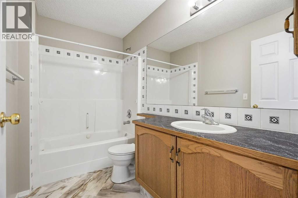 47, 12 Woodside Rise NW, Airdrie, Alberta  T2B 2L3 - Photo 21 - A2325524