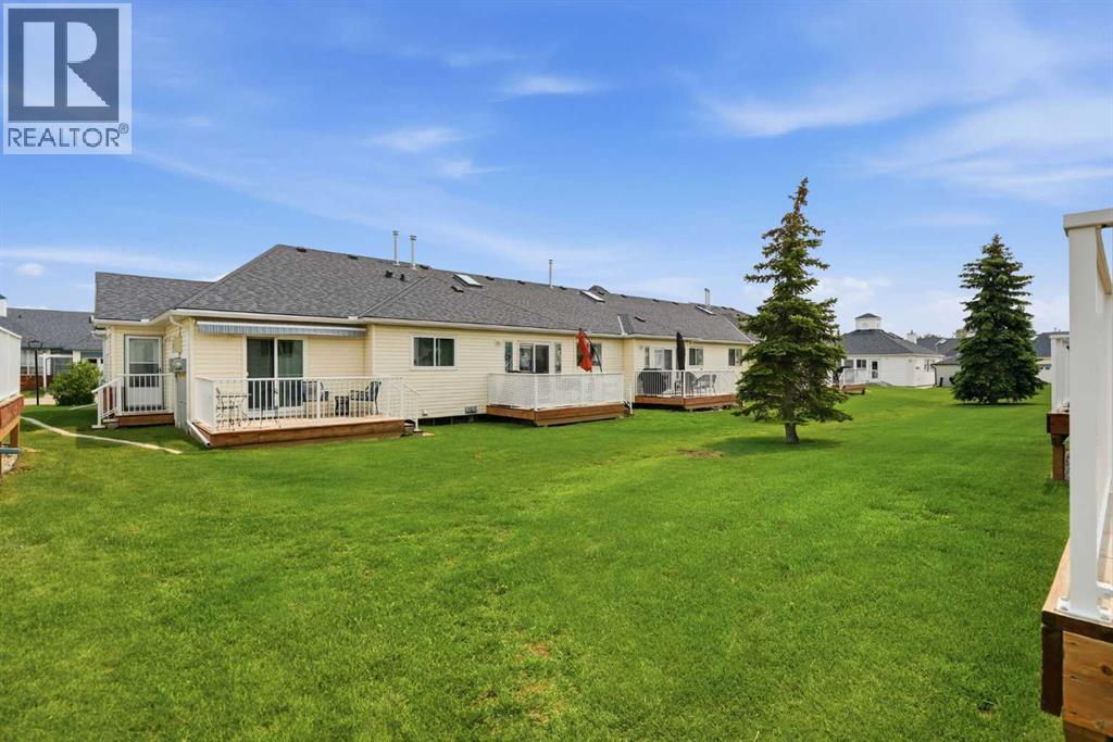 47, 12 Woodside Rise NW, Airdrie, Alberta  T2B 2L3 - Photo 3 - A2325524