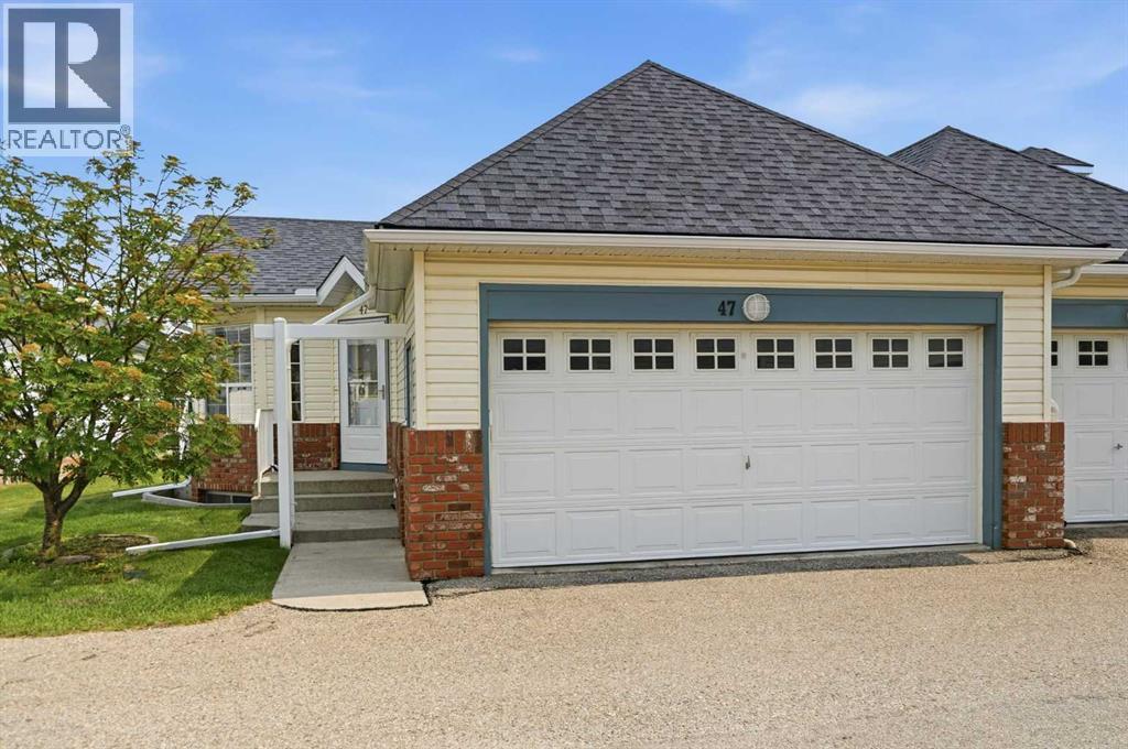 47, 12 Woodside Rise NW, Airdrie, Alberta  T2B 2L3 - Photo 2 - A2325524