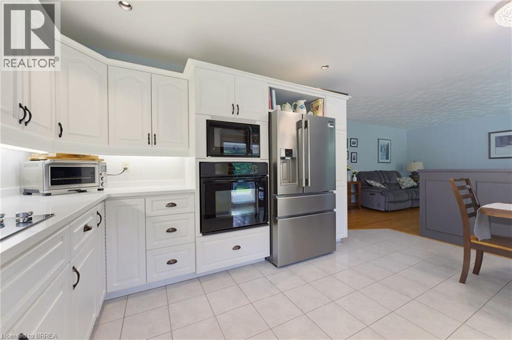 12 Macbride Court, Brantford, Ontario  N3T 6J1 - Photo 15 - 40845162