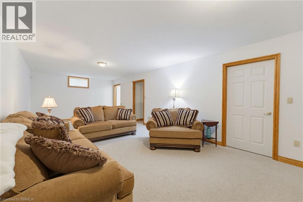 12 Macbride Court, Brantford, Ontario  N3T 6J1 - Photo 25 - 40845162