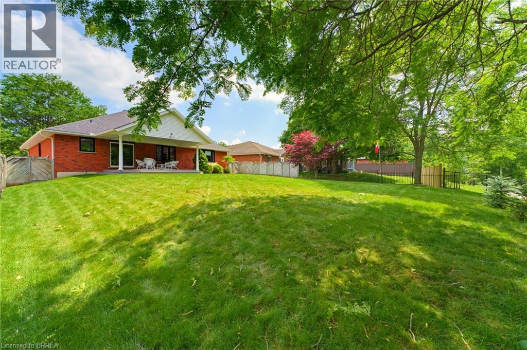 12 Macbride Court, Brantford, Ontario  N3T 6J1 - Photo 3 - 40845162