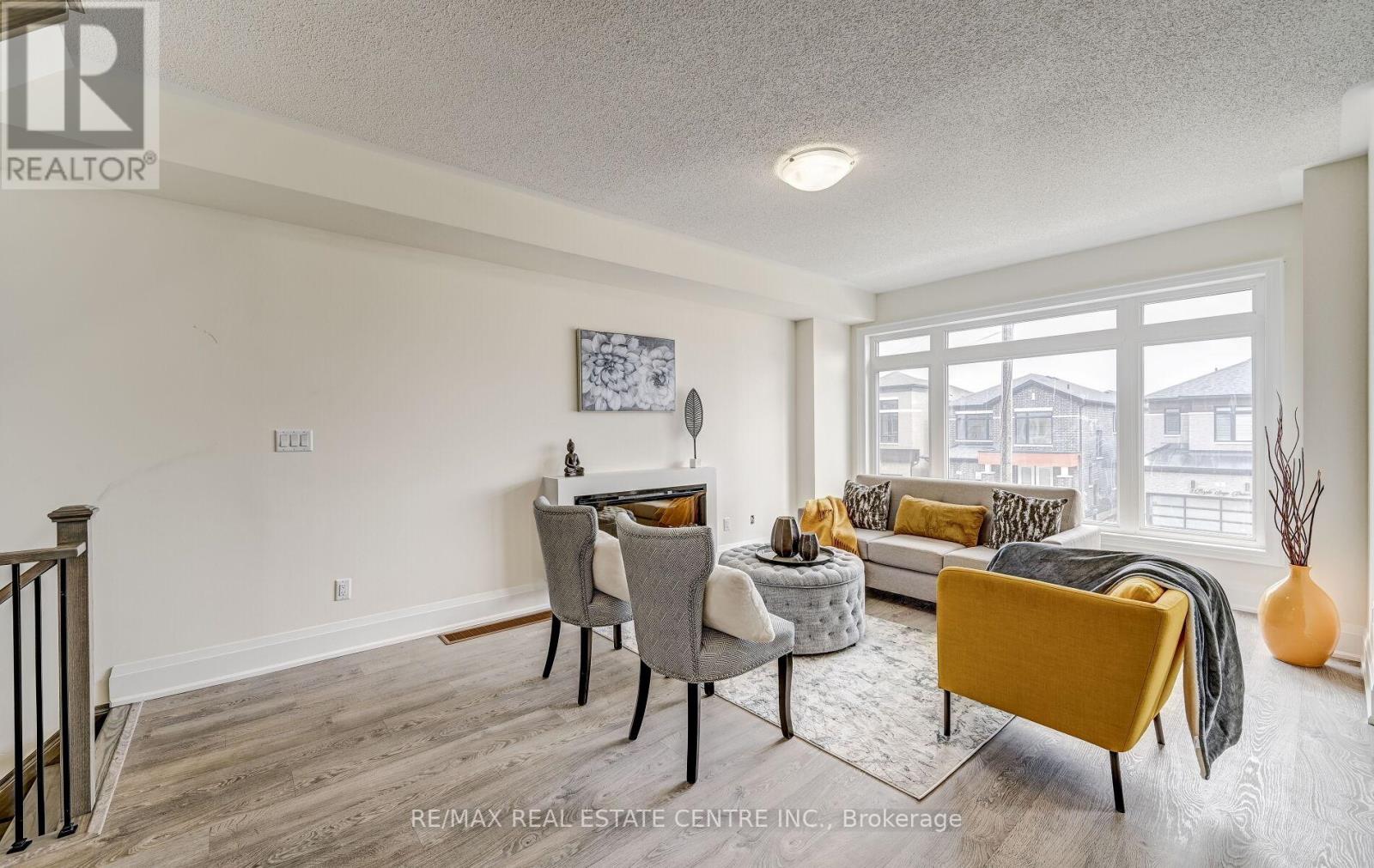 4 Haydrop Road, Brampton, Ontario  L6P 4N9 - Photo 9 - W13518572