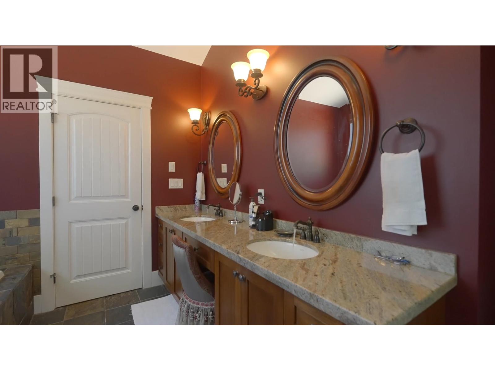 8760 Fairdell Crescent, Richmond, British Columbia  V7C 1W4 - Photo 18 - R3142521
