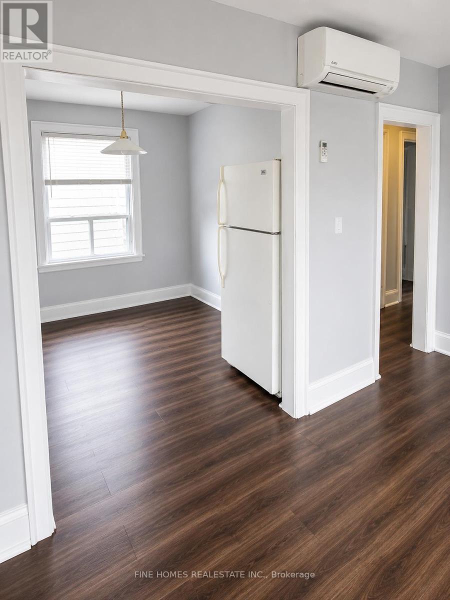 44 Hillside Avenue, Toronto, Ontario  M8V 1S6 - Photo 3 - W13521476