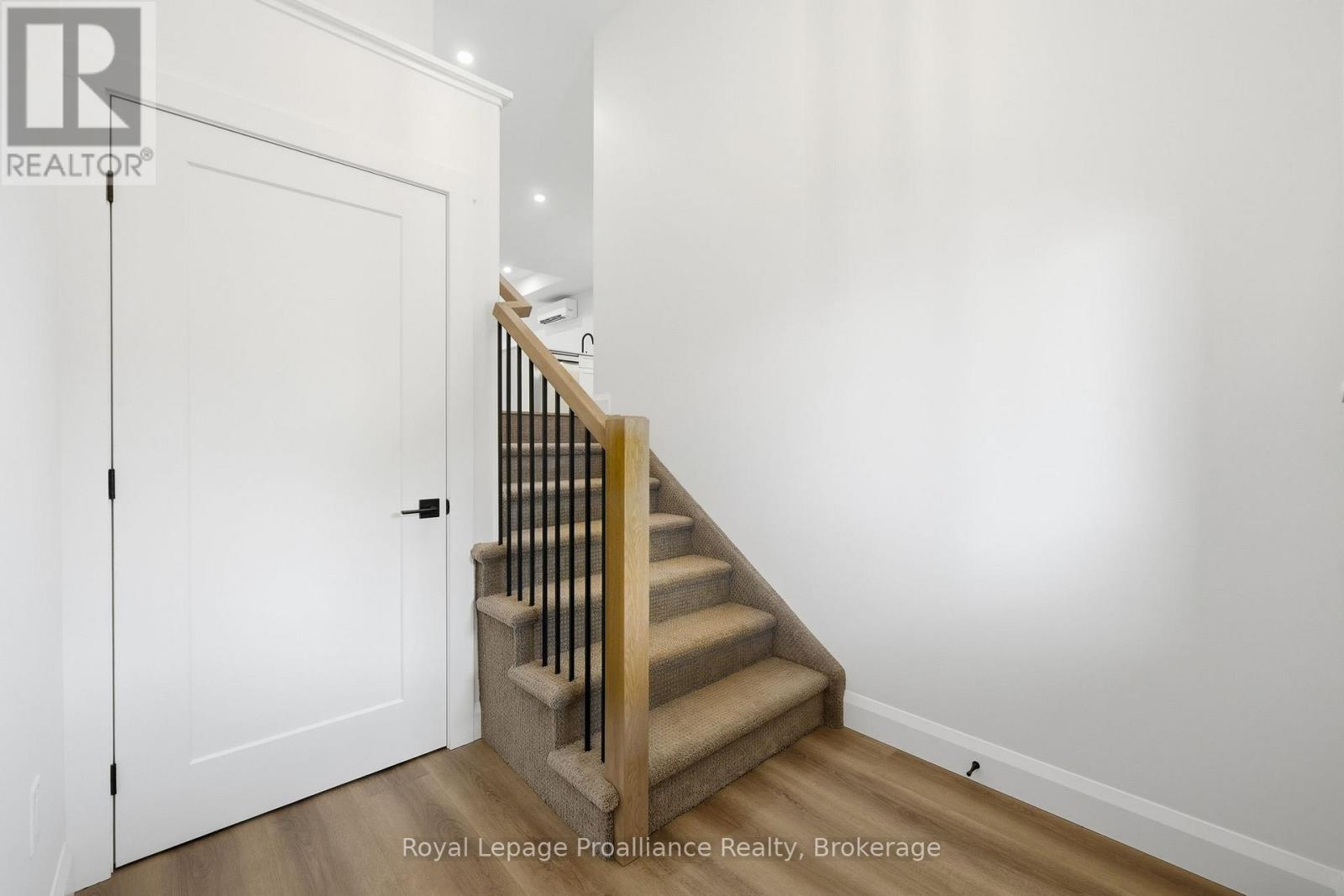 Upper - 90b Lywood Street, Belleville, Ontario  K0K 1K0 - Photo 10 - X13521556