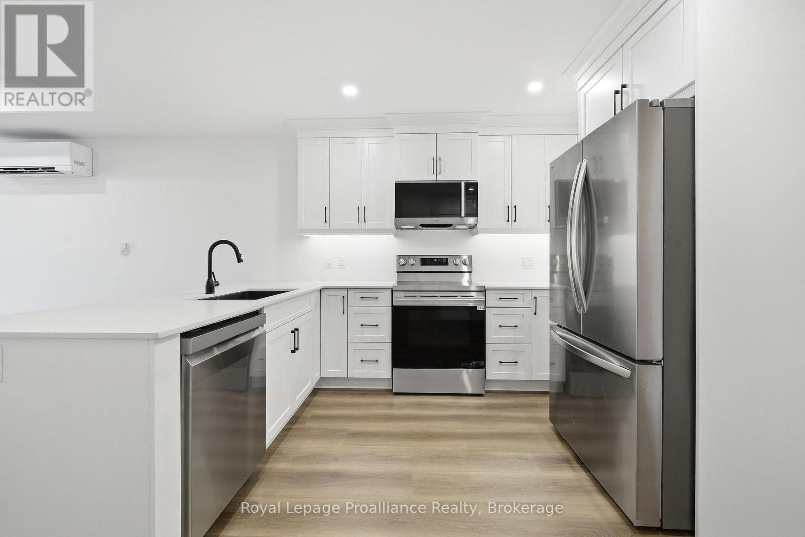 Upper - 90b Lywood Street, Belleville, Ontario  K0K 1K0 - Photo 12 - X13521556