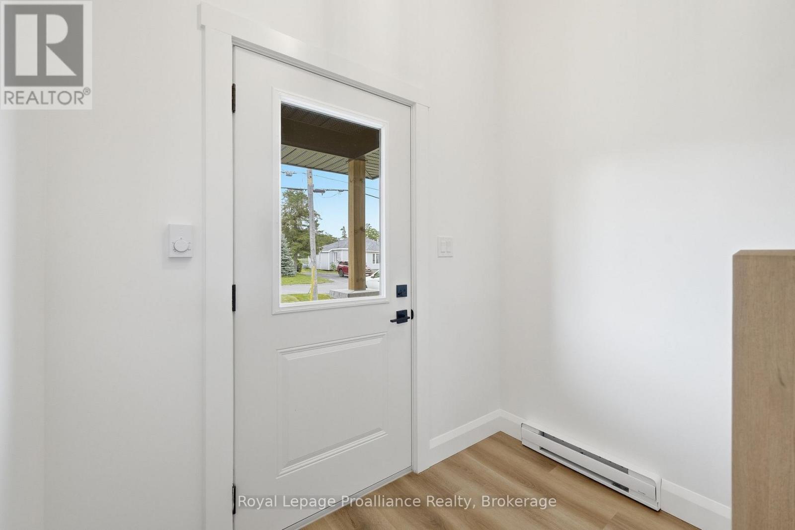 Upper - 90b Lywood Street, Belleville, Ontario  K0K 1K0 - Photo 9 - X13521556