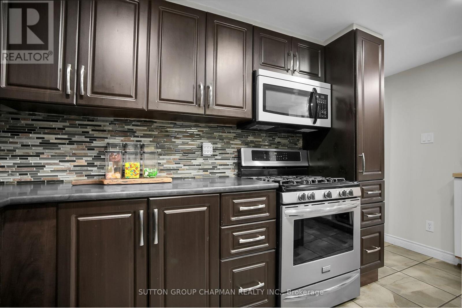 15 Arthur Street, Lambton Shores, Ontario  N0N 1J0 - Photo 6 - X13521594