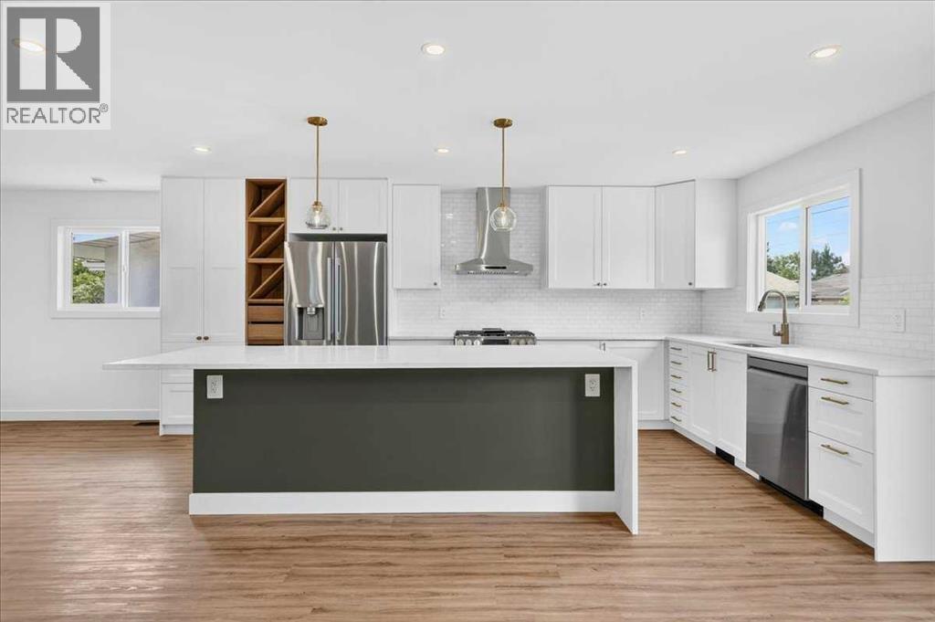 9519 Academy Drive SE, Calgary, Alberta  T2J 1A6 - Photo 5 - A2325684