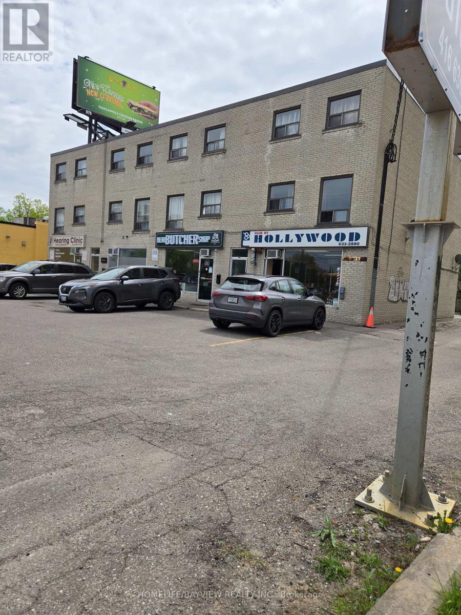 915-925 Sheppard Avenue W, Toronto, Ontario  M3T 2H7 - Photo 2 - C13521582