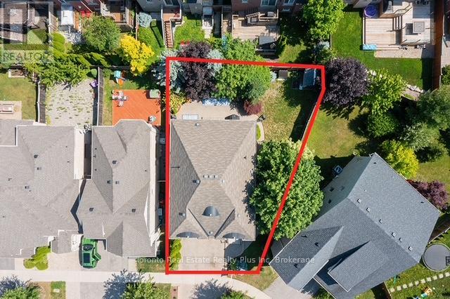 14 Riel Drive, Richmond Hill, Ontario  L4E 4W4 - Photo 5 - N13509520