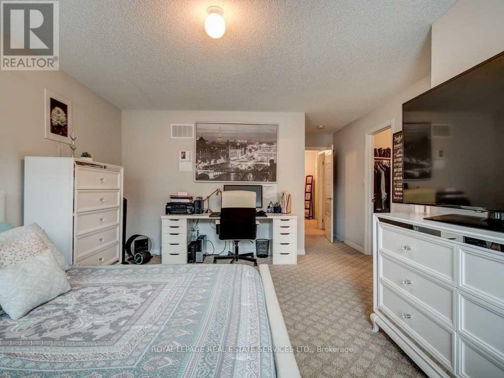 786 Banks Crescent, Milton, Ontario L9T 9A3 - Photo 11 - W13521548