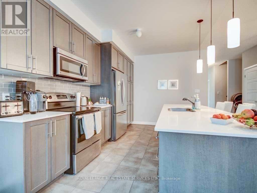 786 Banks Crescent, Milton, Ontario L9T 9A3 - Photo 6 - W13521548