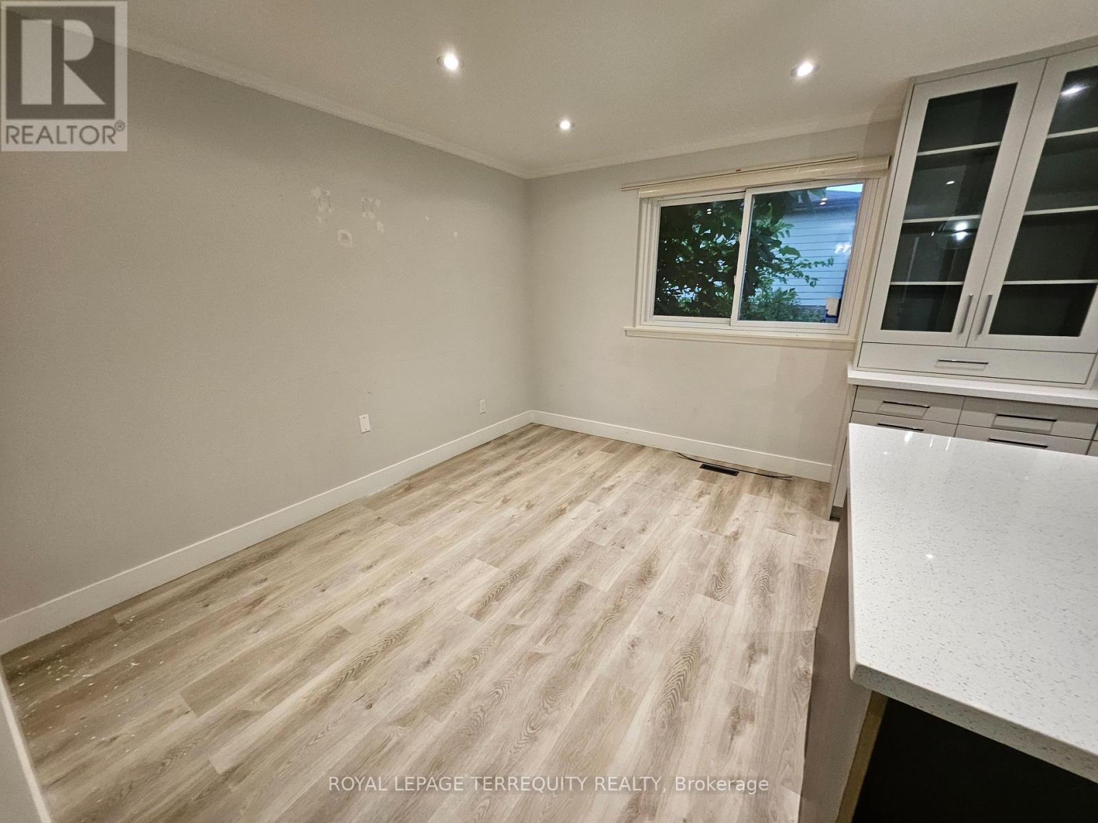 2067 Obeck Crescent, Mississauga, Ontario  L5H 3L6 - Photo 16 - W13521570