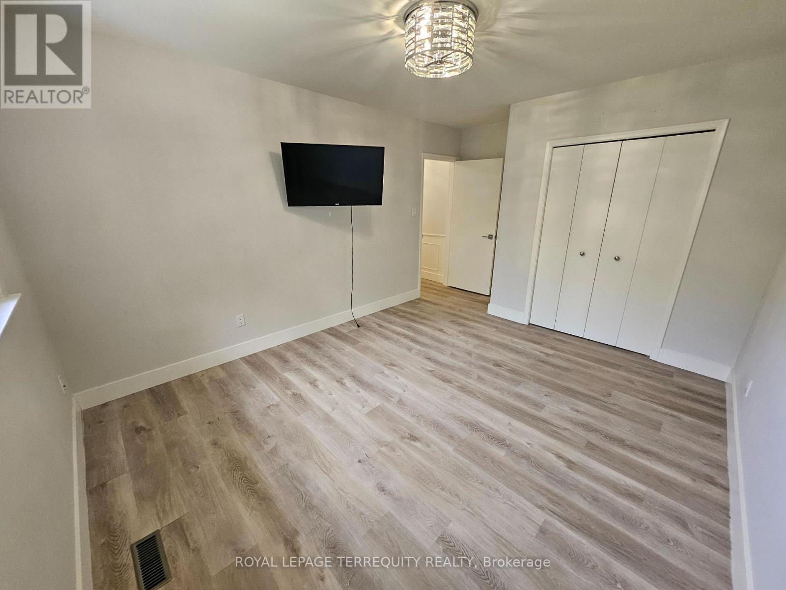 2067 Obeck Crescent, Mississauga, Ontario  L5H 3L6 - Photo 25 - W13521570