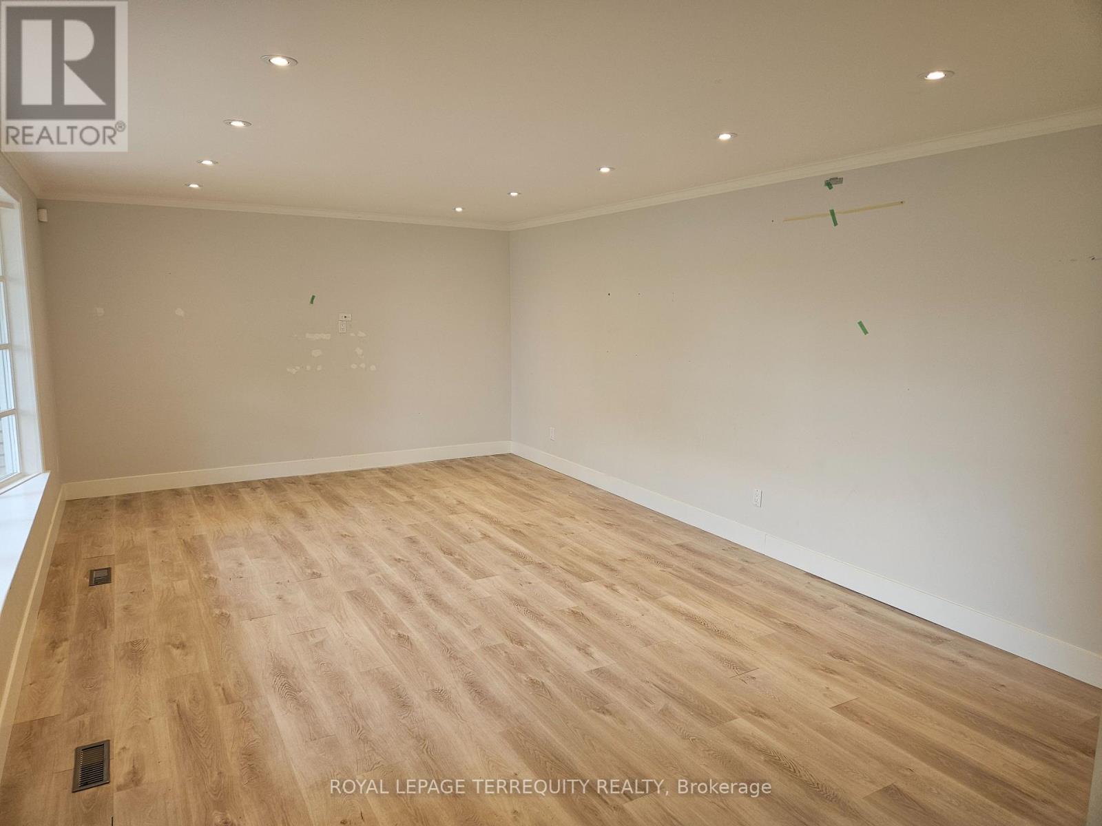 2067 Obeck Crescent, Mississauga, Ontario  L5H 3L6 - Photo 38 - W13521570