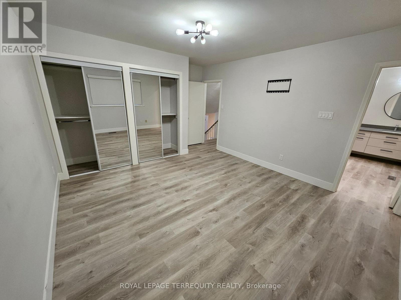 2067 Obeck Crescent, Mississauga, Ontario  L5H 3L6 - Photo 44 - W13521570