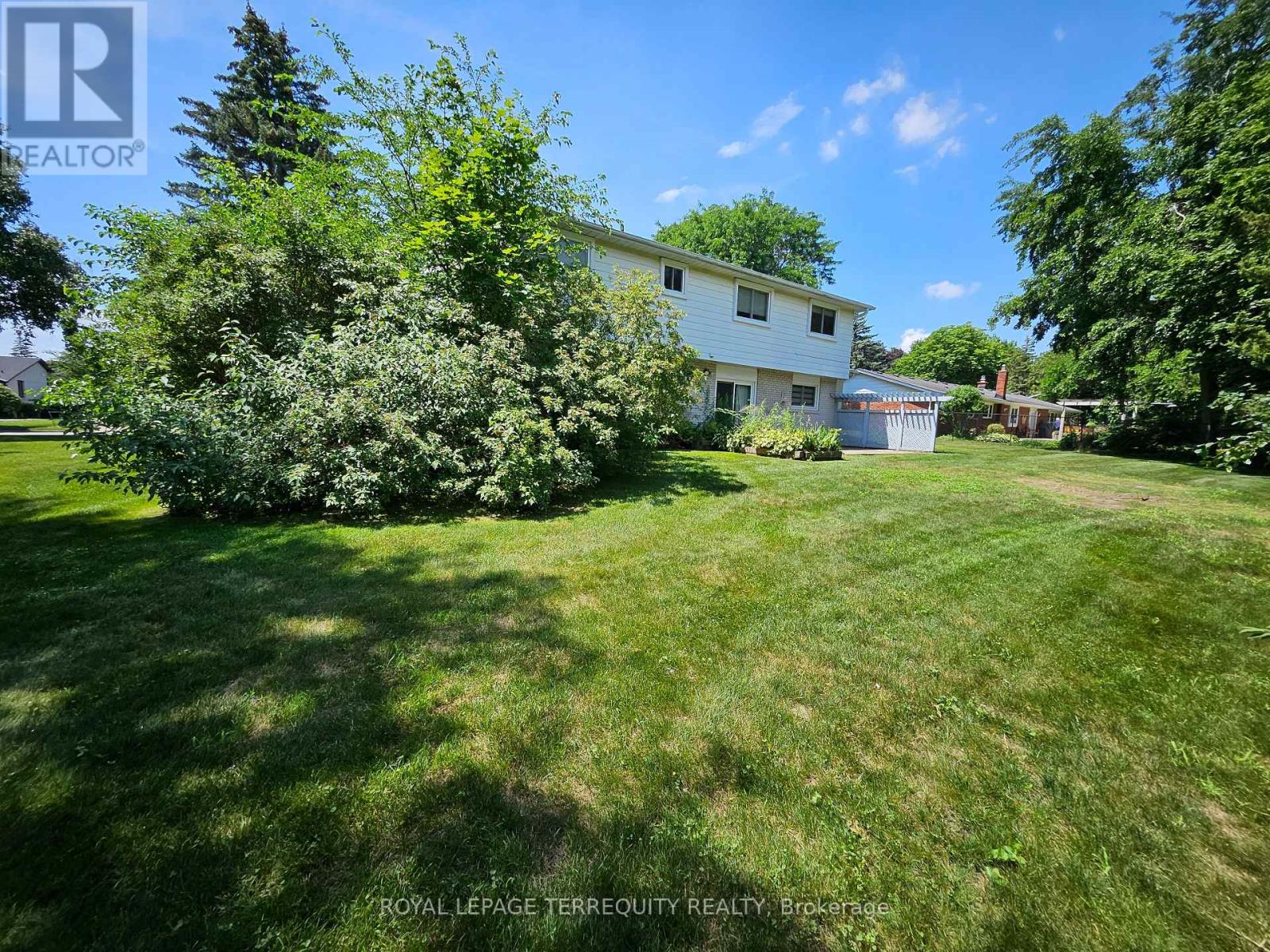 2067 Obeck Crescent, Mississauga, Ontario  L5H 3L6 - Photo 49 - W13521570