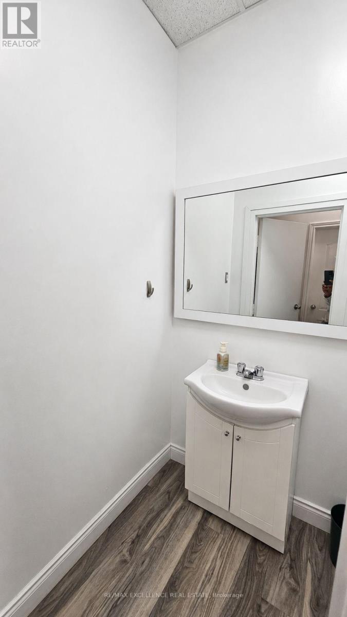 8 - 7040 Torbram Road, Mississauga, Ontario  L4T 3Z4 - Photo 8 - W13521586