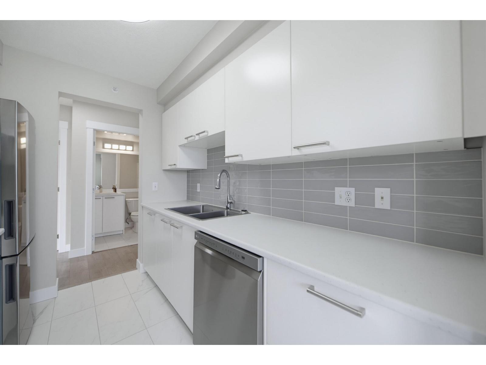 1002 9830 Whalley Boulevard, Surrey, British Columbia  V3T 5S7 - Photo 14 - R3142564