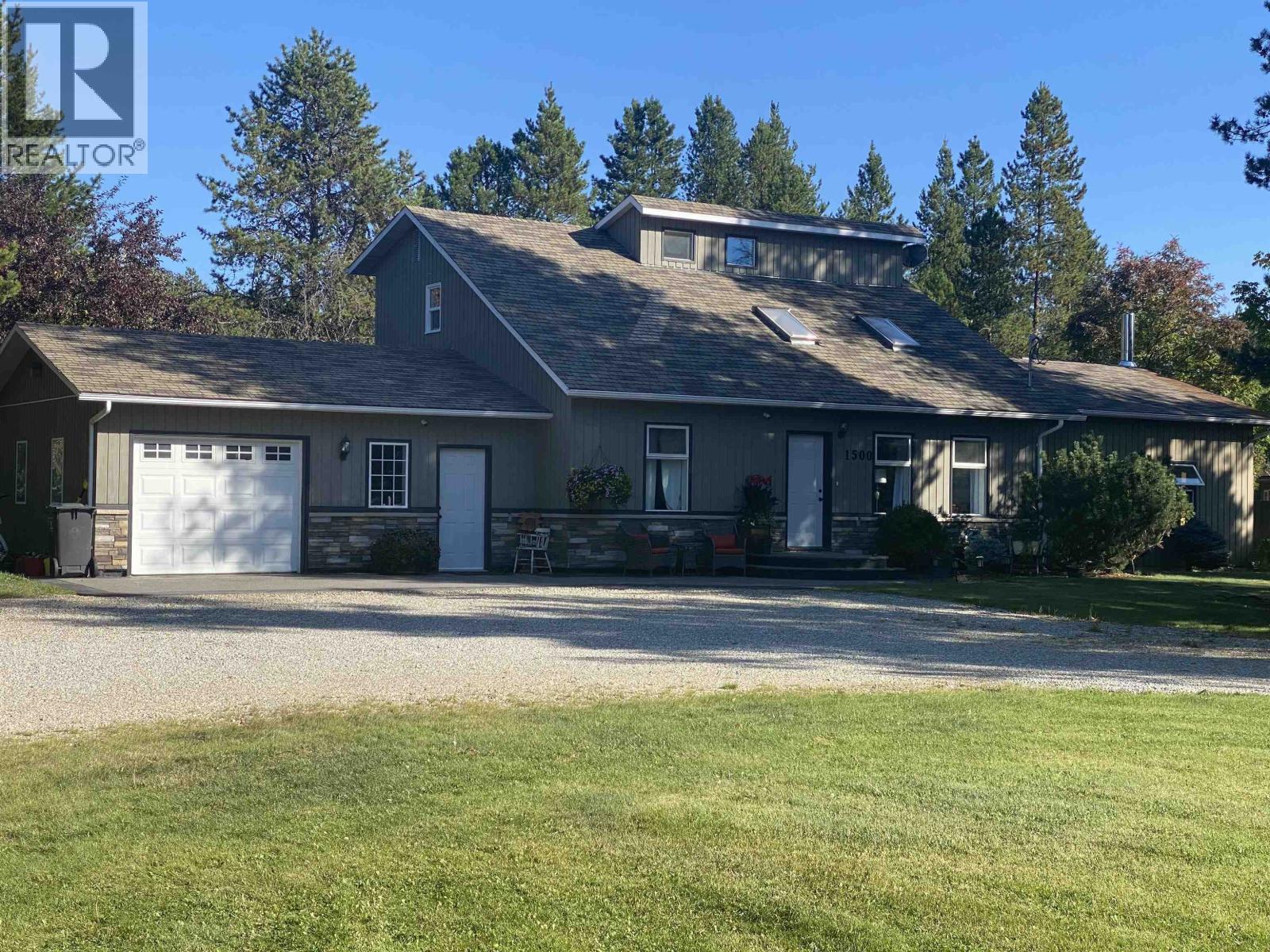 1500 Ash Street, Valemount, British Columbia  V0E 2Z0 - Photo 4 - R3142401