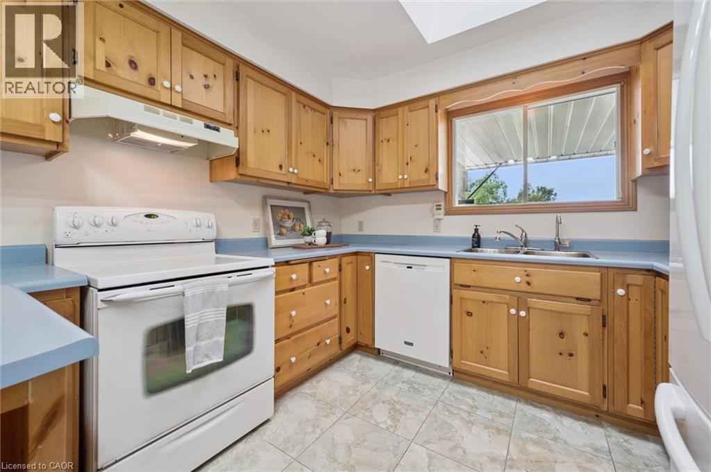 27 Atchison Lane, Fergus, Ontario  N1M 3L1 - Photo 19 - 40844488