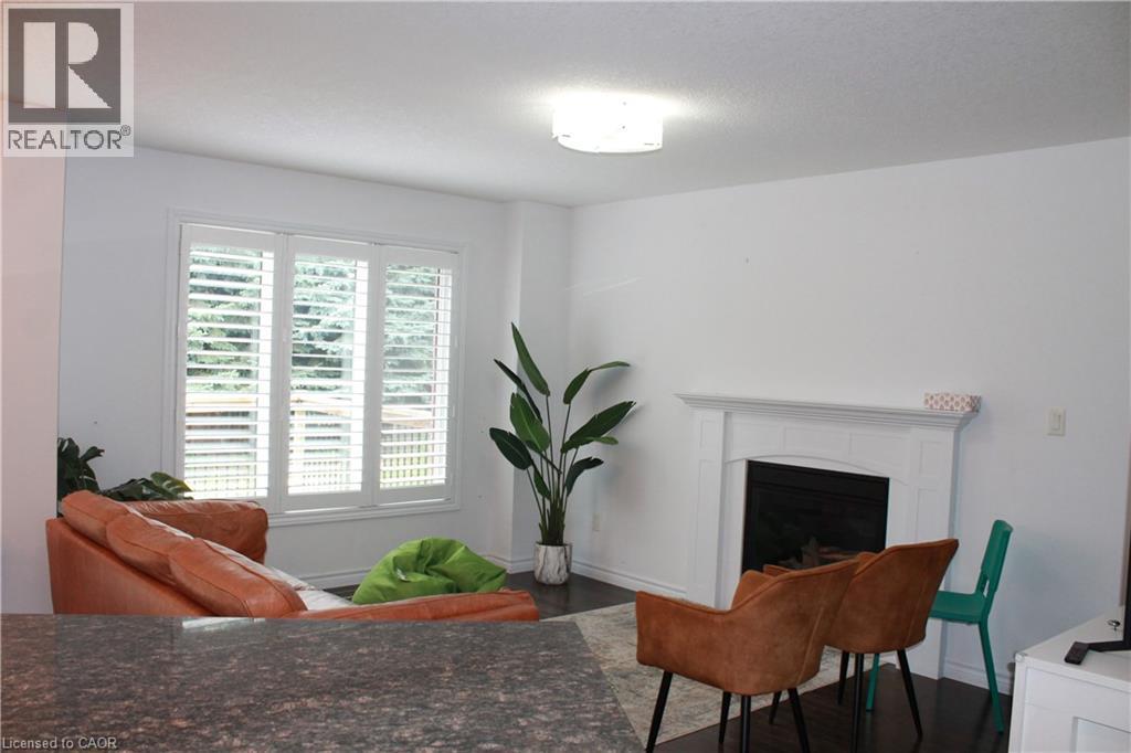 27 Stillwater Street, Kitchener, Ontario  N2A 0G2 - Photo 4 - 40844478