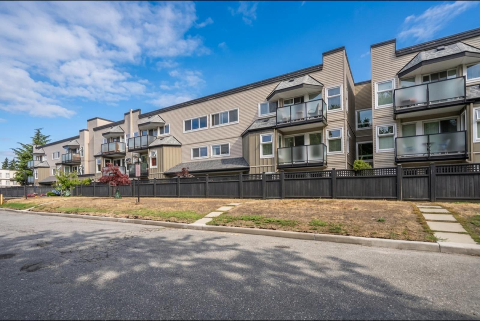 310 1850 E SOUTHMERE CRESCENT