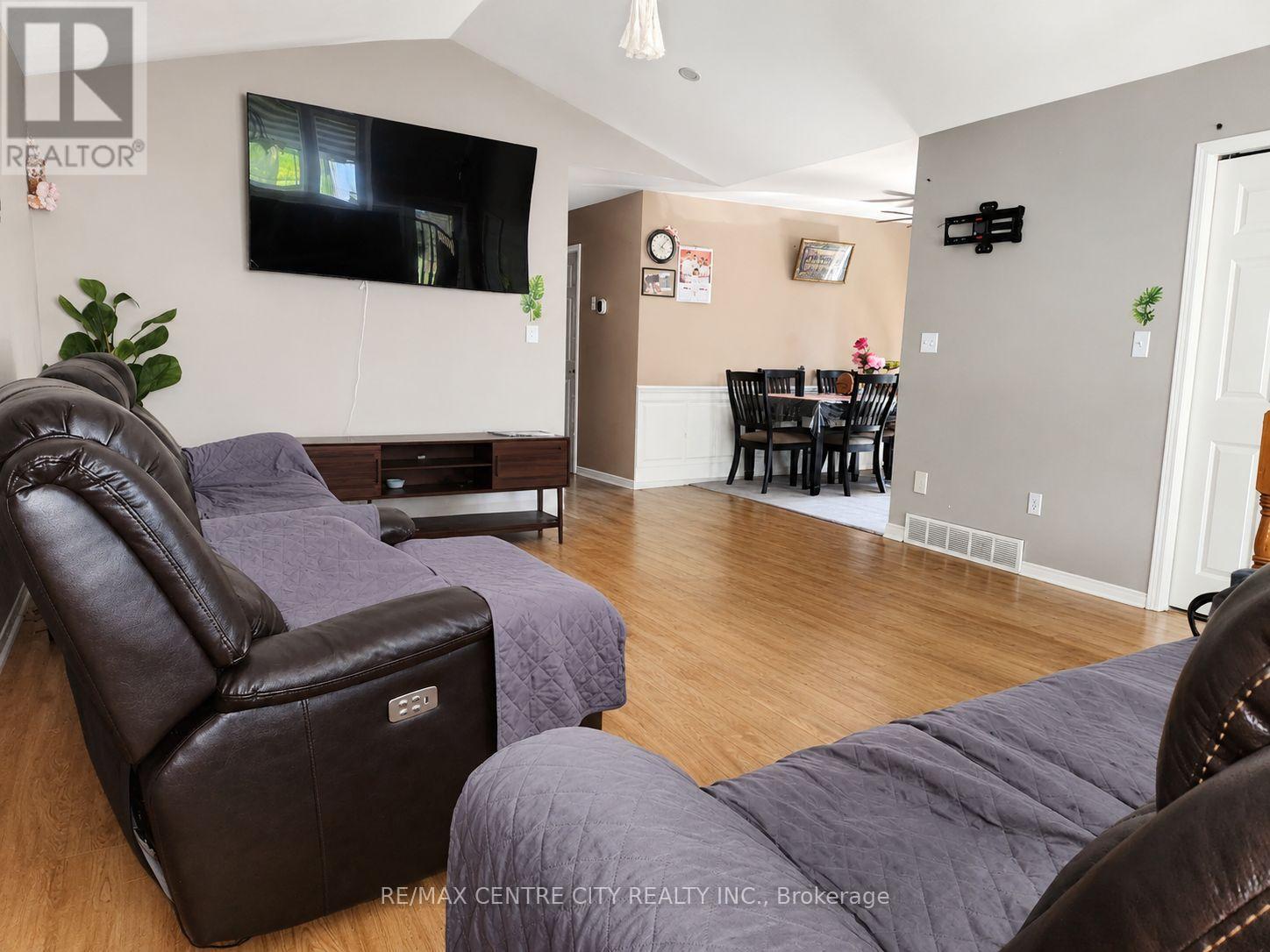 32 - 55 Harrison Street, Stratford, Ontario  N5A 0C9 - Photo 4 - X13521640