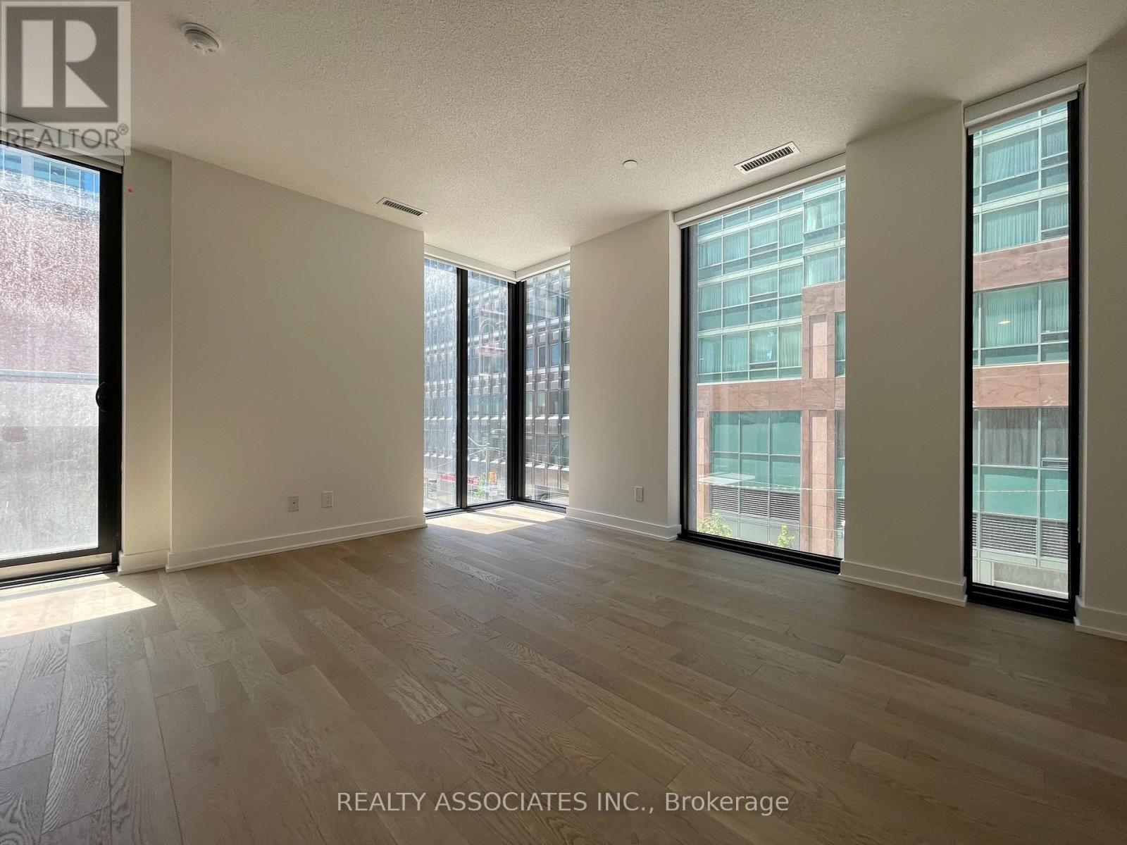 213 - 25 Richmond Street, Toronto (Church-Yonge Corridor), Ontario  M5C 0A6 - Photo 2 - C13521664