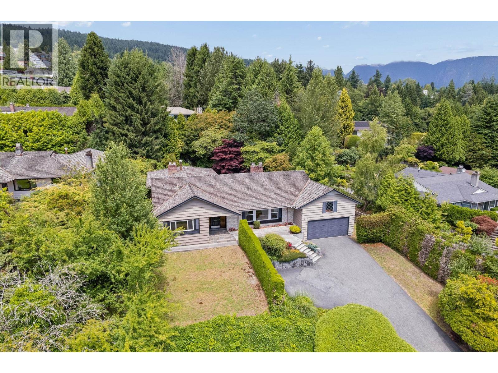 1211 Chartwell Drive, West Vancouver, British Columbia  V7S 2R1 - Photo 38 - R3142647