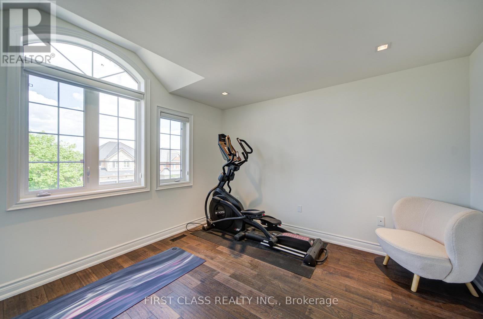 718 Peter Hall Drive, Newmarket, Ontario  L3X 2T1 - Photo 26 - N13521674