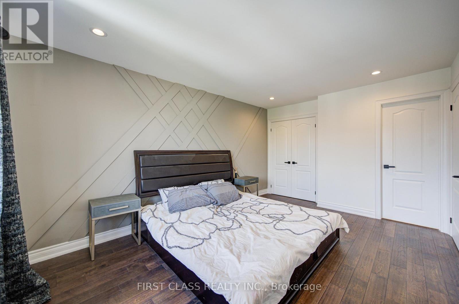 718 Peter Hall Drive, Newmarket, Ontario  L3X 2T1 - Photo 27 - N13521674