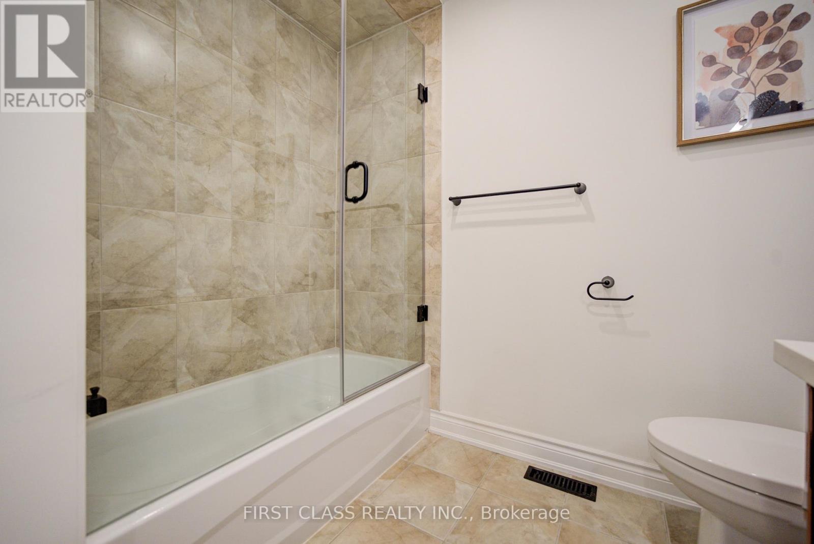 718 Peter Hall Drive, Newmarket, Ontario  L3X 2T1 - Photo 31 - N13521674