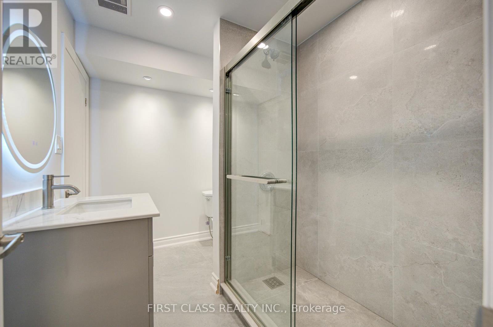 718 Peter Hall Drive, Newmarket, Ontario  L3X 2T1 - Photo 42 - N13521674