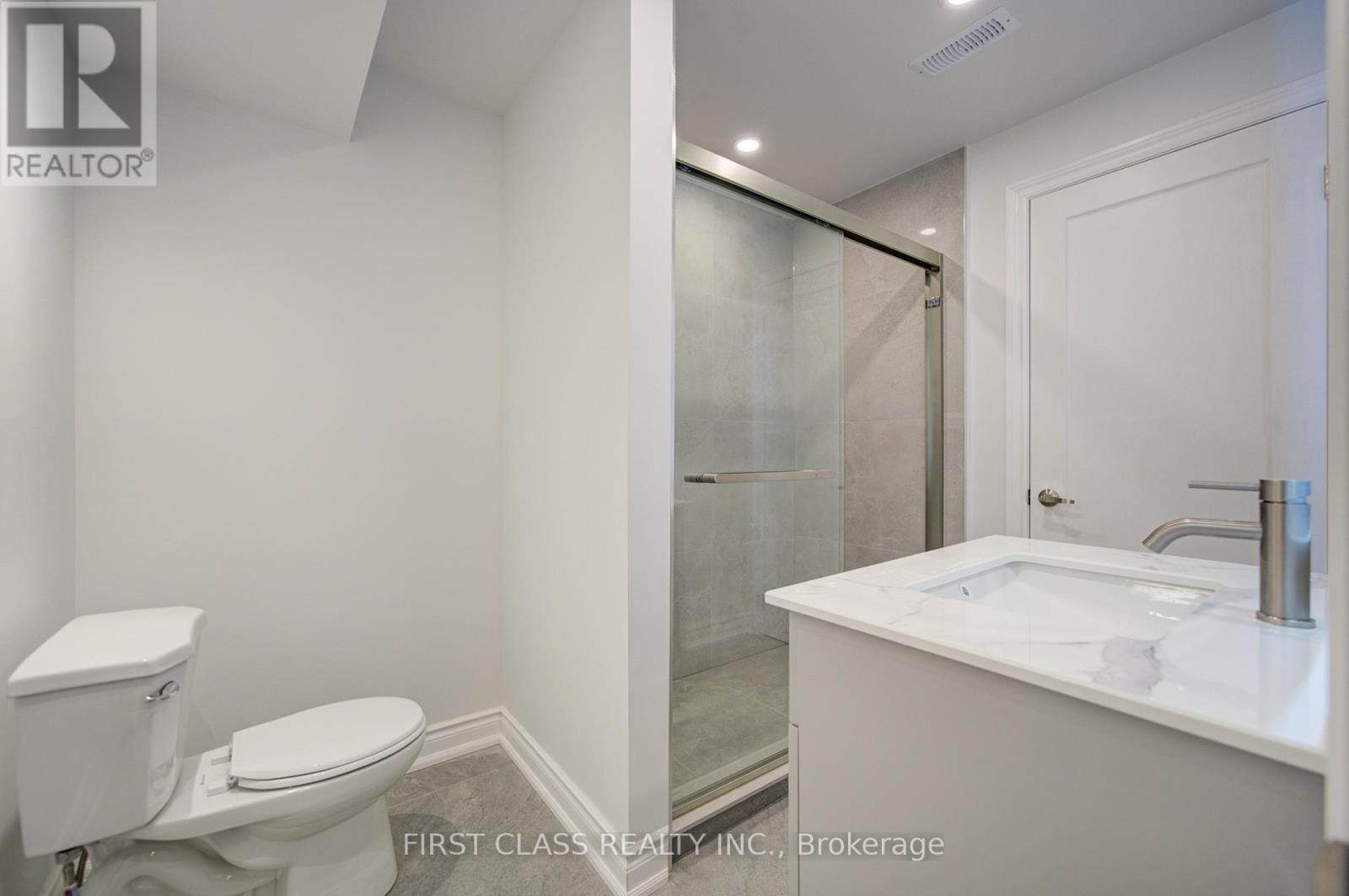 718 Peter Hall Drive, Newmarket, Ontario  L3X 2T1 - Photo 43 - N13521674