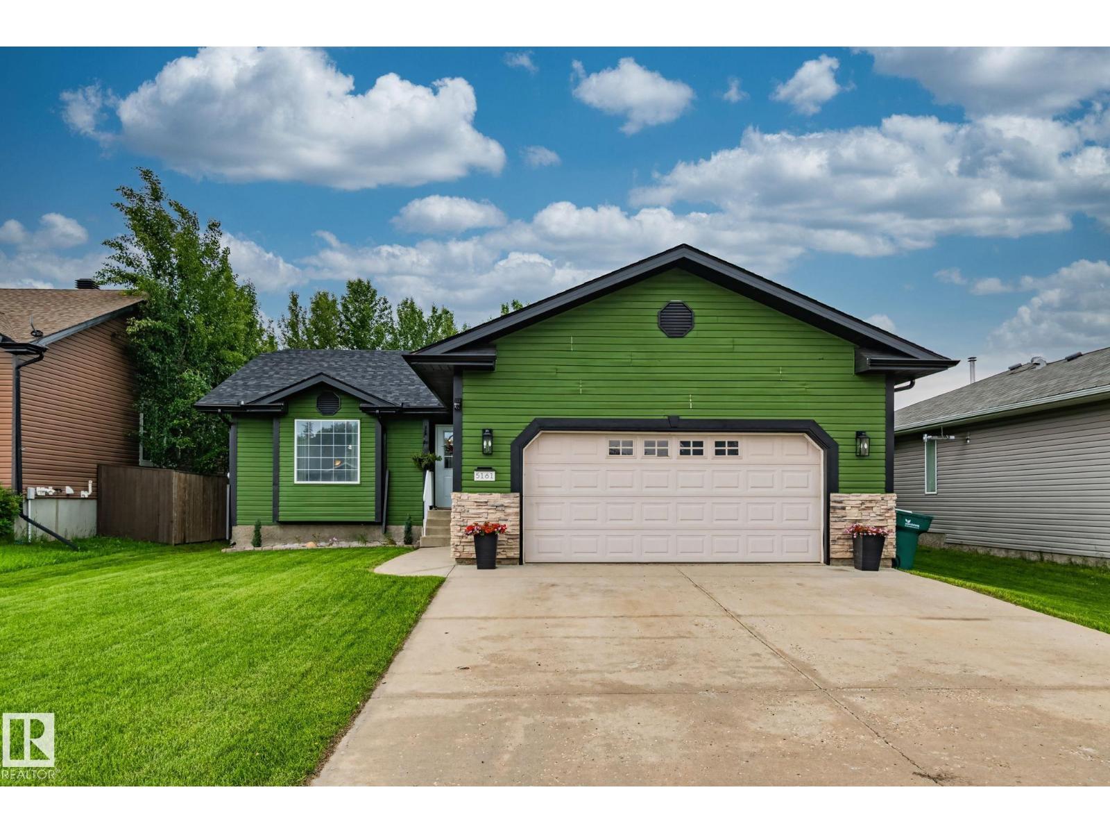 5161 54 AV, Redwater, Alberta