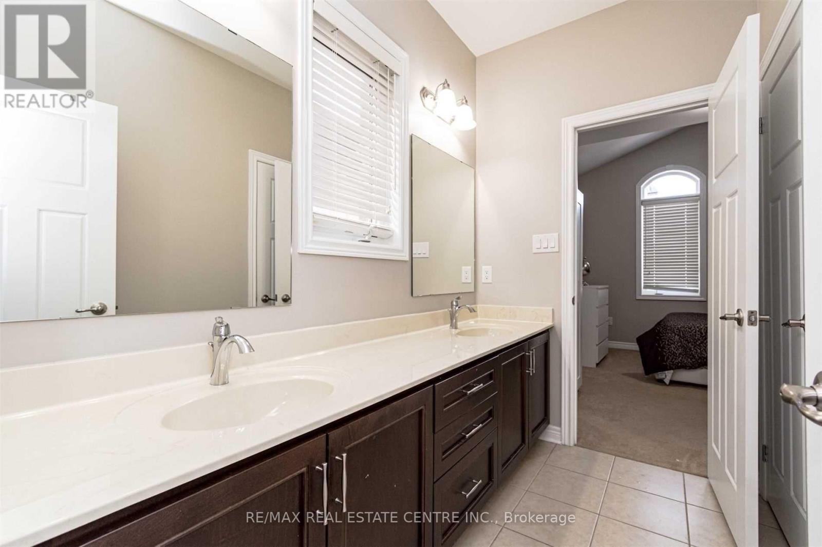 256 Sixteen Mile Drive, Oakville (Go Glenorchy), Ontario  L6M 0V8 - Photo 13 - W13521642