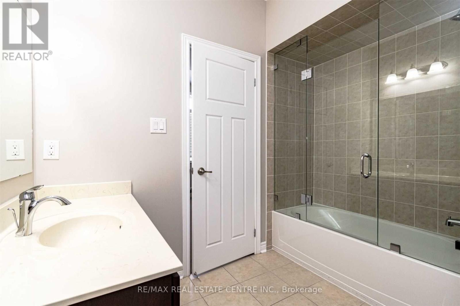 256 Sixteen Mile Drive, Oakville (Go Glenorchy), Ontario  L6M 0V8 - Photo 16 - W13521642