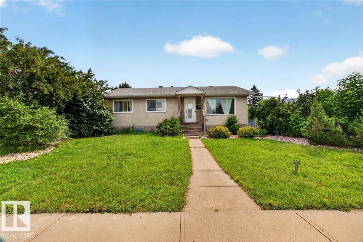 13307 122 St NW, Edmonton, Alberta  T5L 0G4 - Photo 2 - E4497054