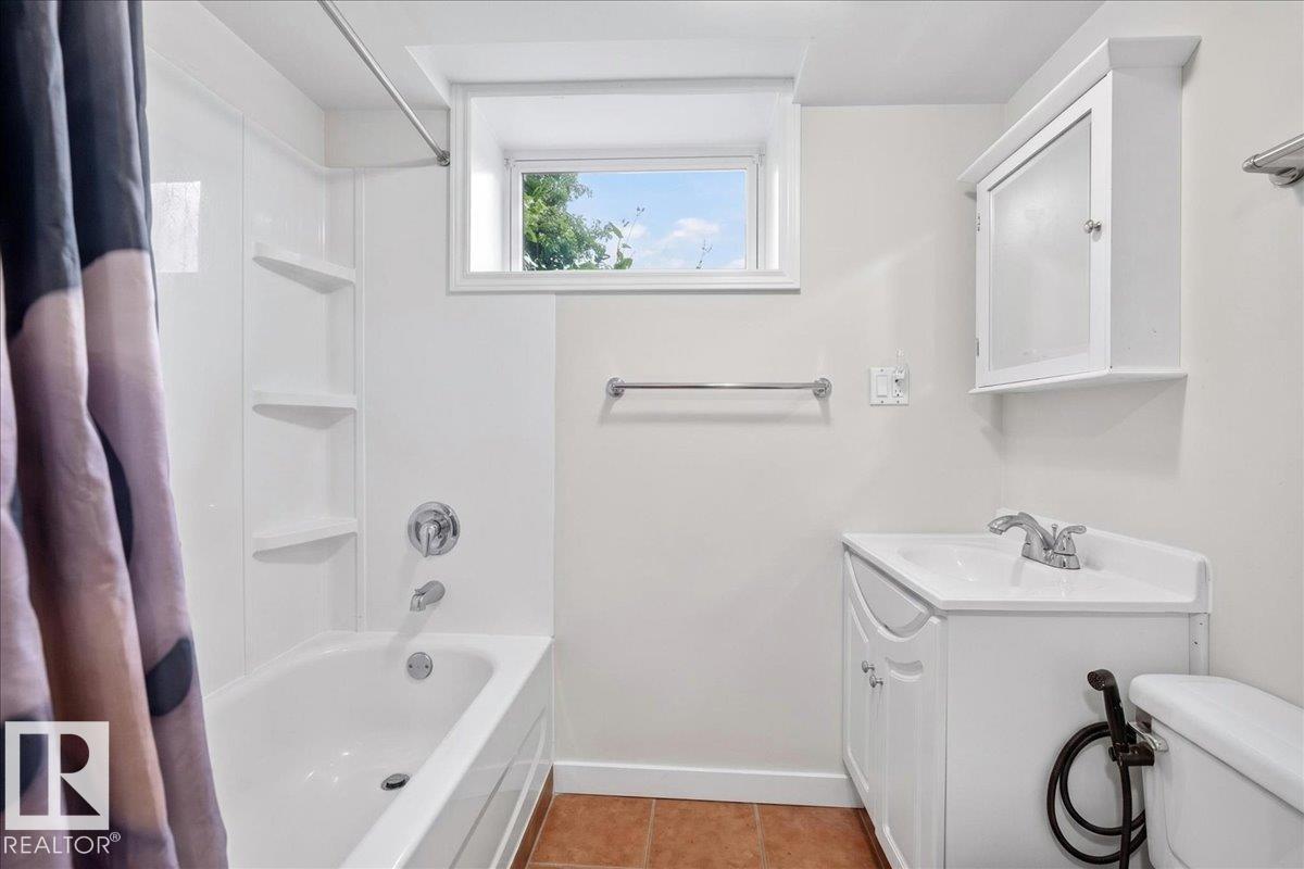 13307 122 St NW, Edmonton, Alberta  T5L 0G4 - Photo 37 - E4497054